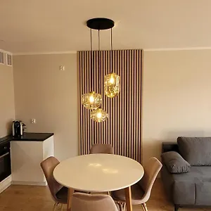 Sloneczny Z Ogrodkiem Apartament
