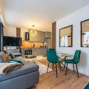 Glow Apartments, Letnica - Przystan Siodme Niebo Apartament